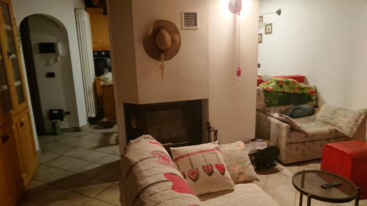 Villa Casa Delle Rose à Teglio Extérieur photo
