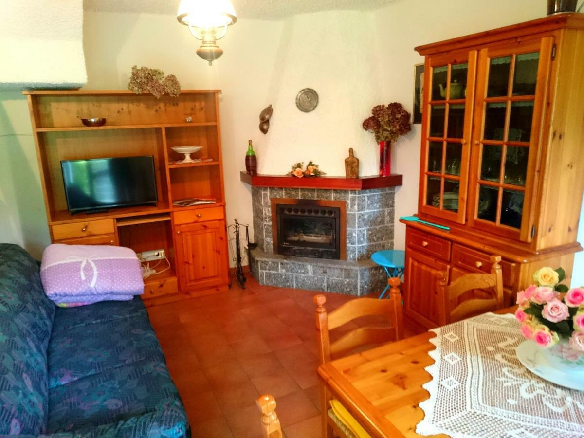 Villa Casa Delle Rose à Teglio Extérieur photo