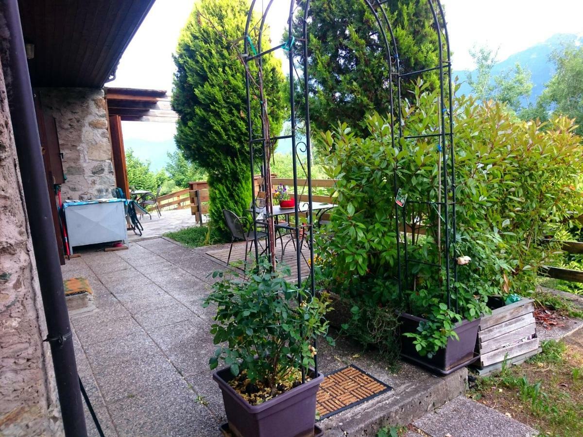 Villa Casa Delle Rose à Teglio Extérieur photo